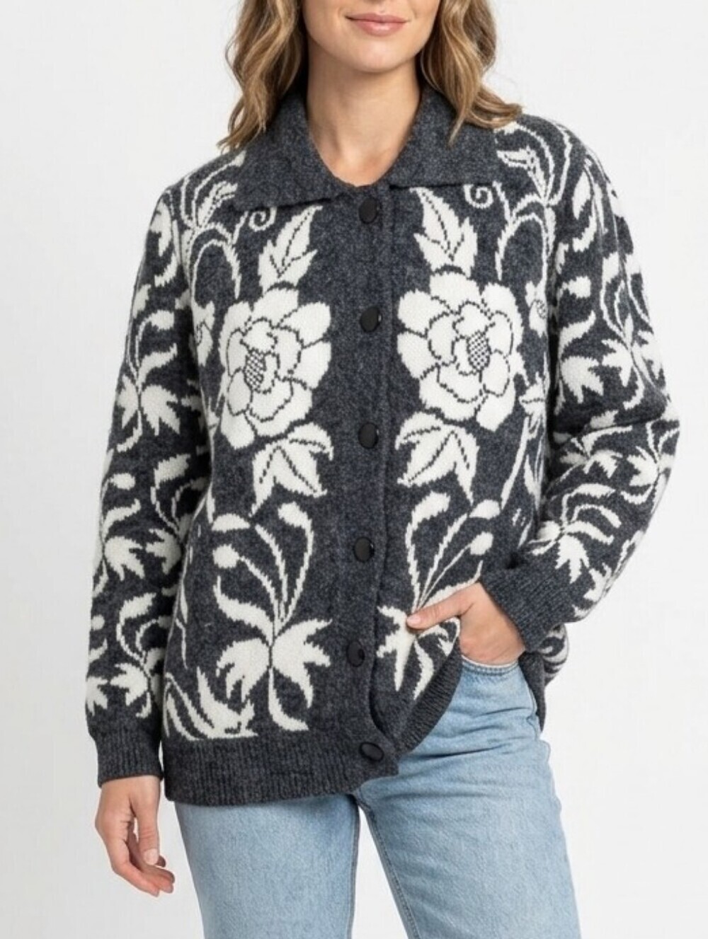 Vintage New Wang Kong Quilted Button Front Floral Knit Sweater Cardigan Jacket
